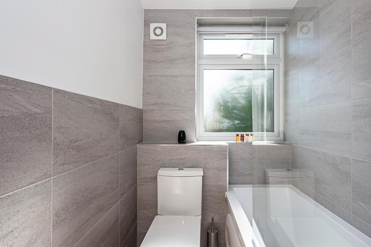 South Woodford 2 Bed En-Suite House London Exteriör bild