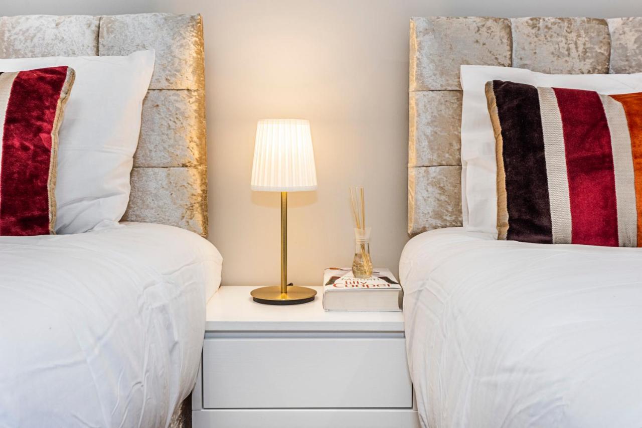 South Woodford 2 Bed En-Suite House London Exteriör bild